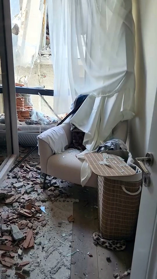Avcılar'da yıkım sırasında facianın eşiğinden dönüldü - Resim : 2
