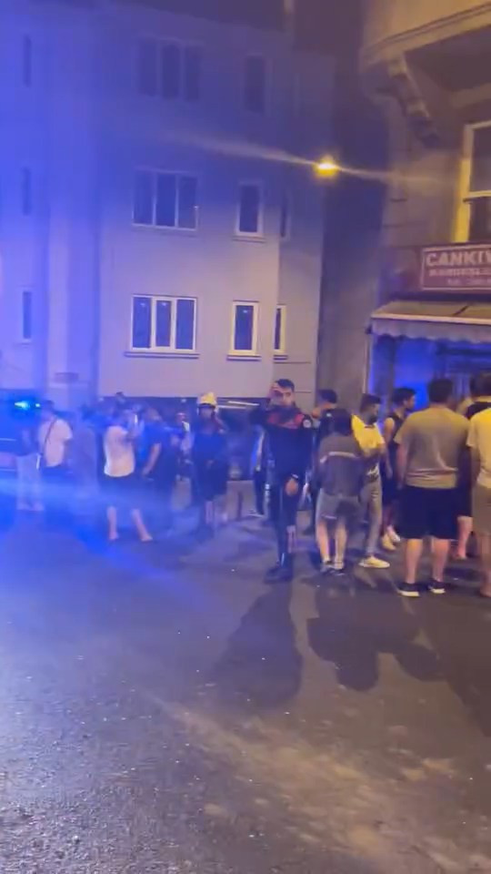 Sokaktan çivi ve bilye fışkırdı: Beyoğlu’ndaki patlamada mucize kurtuluş - Resim : 3
