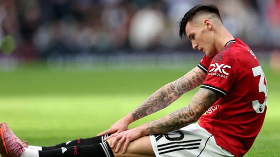 Manchester United'da Benjamin Sesko en az ocak ayına kadar forma giyemeyecek