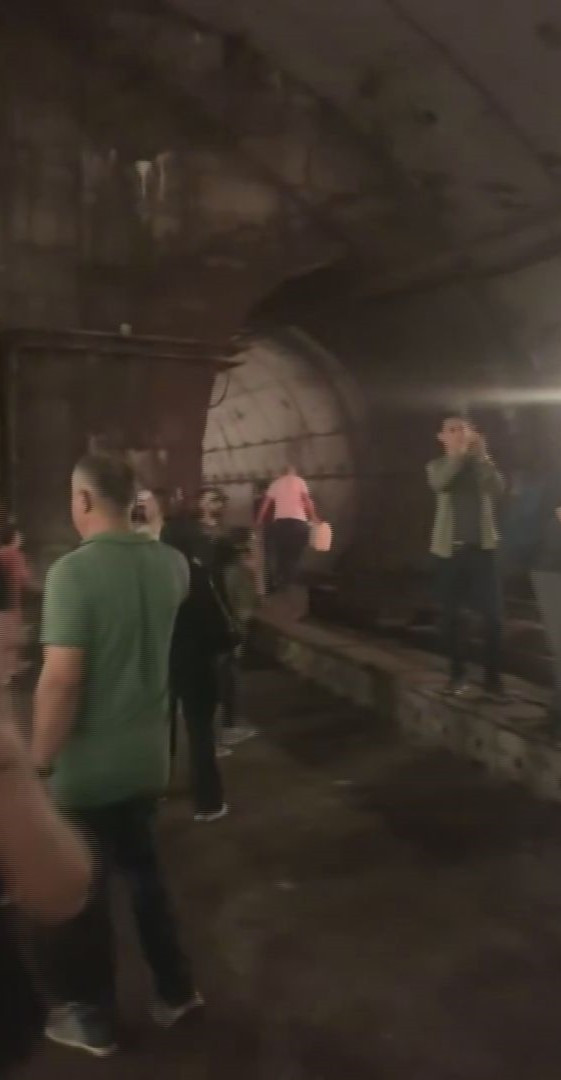 İstanbul'da metro raydan çıktı - Resim : 2