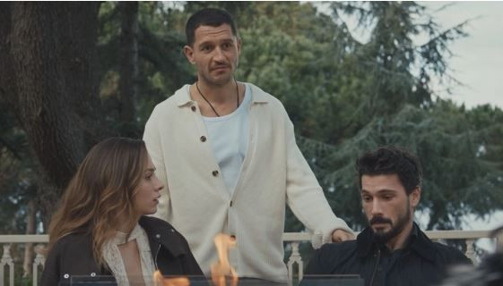 Bahçeli’den “Yeraltı” dizisine övgü telefonu: Uraz Kaygılaroğlu'na bozkurt tablosu jesti - Resim: 2