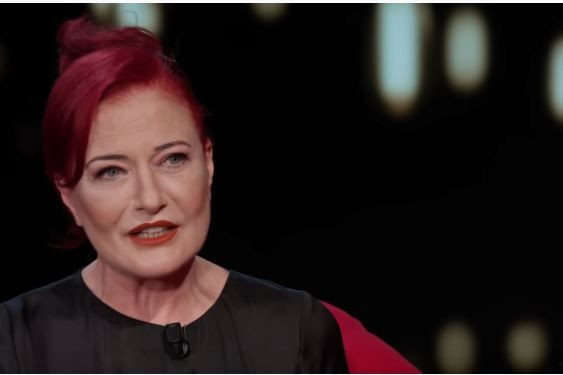 Candan Erçetin nasıl şarkıcı olduğunu anlattı: "İstenmeyen bir çocuktum" - Resim: 8