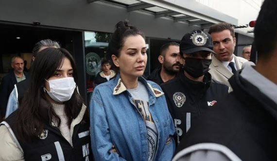 6,3 milyon takipçili hesabı kapatıldı: Dilan Polat'tan ilk açıklama geldi - Resim : 2