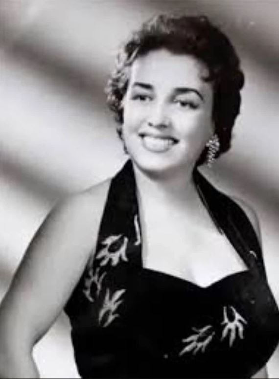 Yeşilçam’ın efsanevi sesi Seha Okuş 97 yaşında hayatını kaybetti: Müjdat Gezen’in halasıydı… - Resim : 4