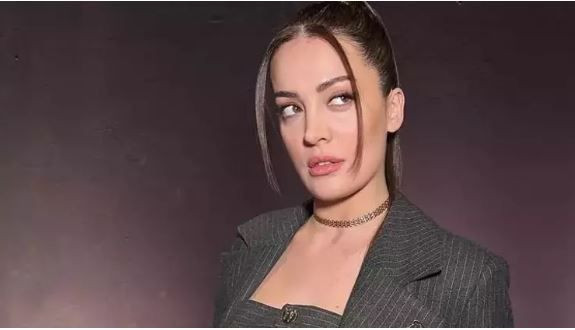 Kameralara takıldı, ortalık karıştı: İrem Sak hamile mi? - Resim: 5