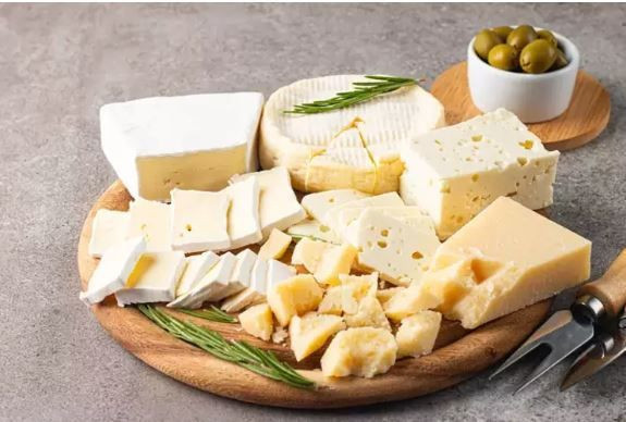 Peynirin yanına bir parça koyun: Günlerce değil haftalarca taze kalsın - Resim: 1