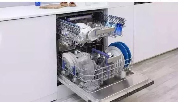 Bulaşık makinesine bulaşıkları koyarken herkes bu hatayı yapıyor: Siz yapmayın - Resim: 10