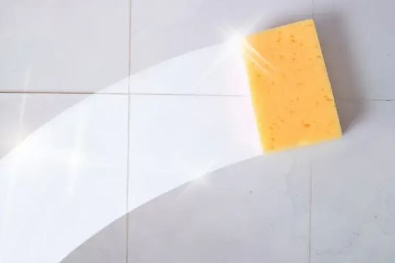 Evdeki malzemelerle fayansları saniyeler içinde parlatın: Kimyasalları unutun - Resim: 4