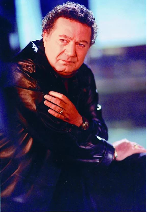 ‘Yemin Ettim’den ‘Odalarda Işıksızım’a: Kayahan’ın unutulmaz mirası - Resim : 11