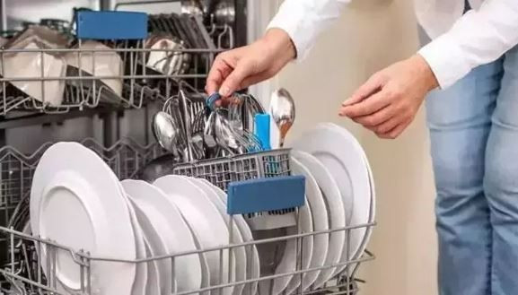 Bulaşık makinesine bulaşıkları koyarken herkes bu hatayı yapıyor: Siz yapmayın - Resim: 5