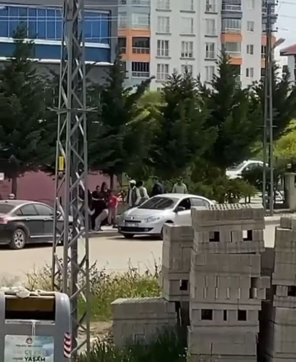 Burası Teksas değil başkent: Mermiler havada uçuştu - Resim : 2