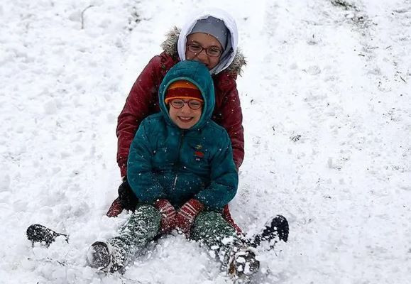 31 Aralık'ta okulların tatil olduğu il ve ilçeler... Yılbaşında okullar tatil mi? - Resim: 1