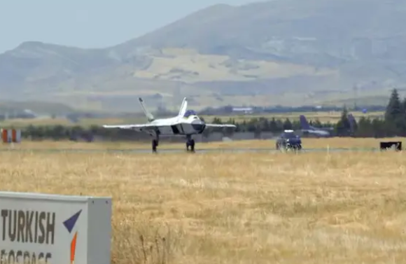 KAAN’a övgü bombardımanı: ABD’li savaş pilotları değerlendirdi - Resim: 8