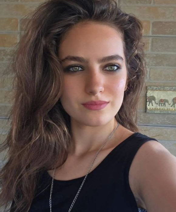 Taşacak Bu Deniz'in Eleni'si Ava Yaman'ın makyajlı hali olay oldu - Resim : 2