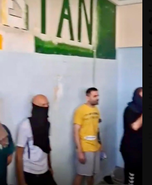 Yunanistan'da cezaevinde alarm: Türk mahkumun iade direnişi isyana dönüştü - Resim : 1