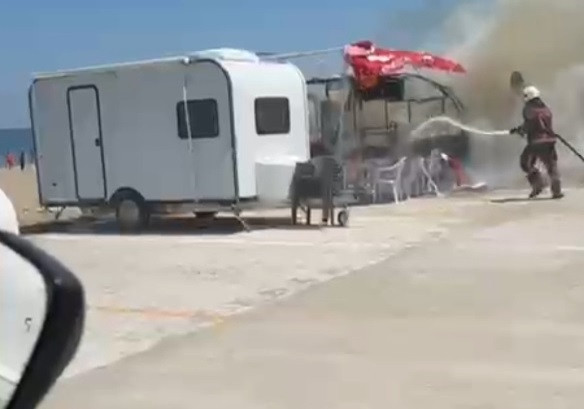 Karavan alevlere teslim oldu: Sakarya’da korku dolu anlar - Resim : 1