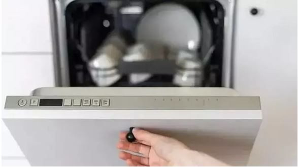 Bulaşık makinesine bulaşıkları koyarken herkes bu hatayı yapıyor: Siz yapmayın - Resim: 6