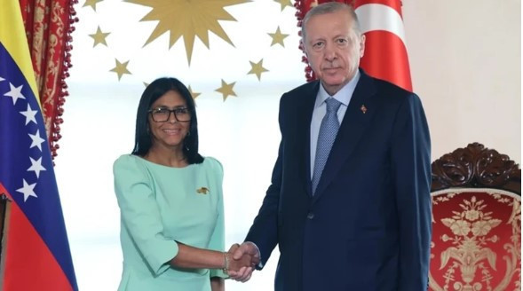 Erdoğan, Sevan Sıvacıoğlu ve Sahak Maşalyan’ı kabul etti - Resim : 1