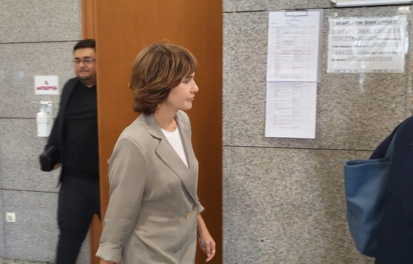 Ünlü isimler menajerleri nedeniyle mahkemelik oldu - Resim : 2