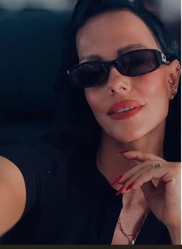 Demet Özdemir’in ablası bakın kim çıktı: Herkes onu merak etti - Resim: 7