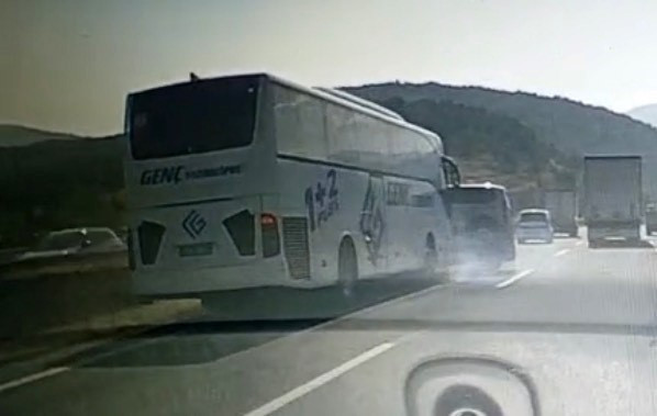 TEM’de katliam gibi kaza: Üniversite öğrencisinden acı haber - Resim : 2