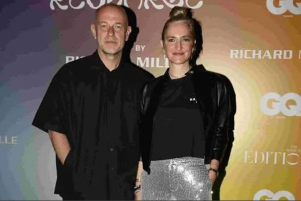 Sanat dünyasını sarsan ayrılık: Murat Pilevneli’nin ekonomik çöküşü ortaklığı da bitirdi. Aslı Pamir’den sürpriz karar - Resim: 1