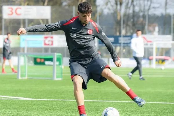 Galatasaray ve Fenerbahçe, milli futbolcu için transfer yarışında - Resim: 7