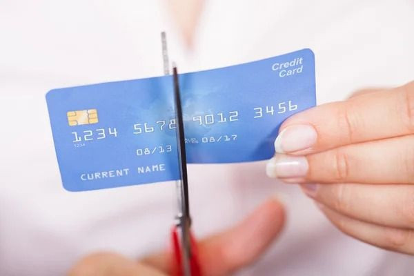 Kredi kartını makasla kesmek başınıza iş açabilir: Milyonları ilgilendiriyor - Resim: 5