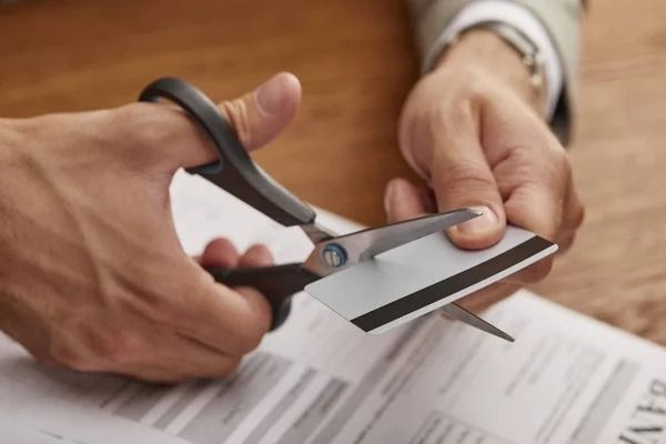 Kredi kartını makasla kesmek başınıza iş açabilir: Milyonları ilgilendiriyor - Resim: 10