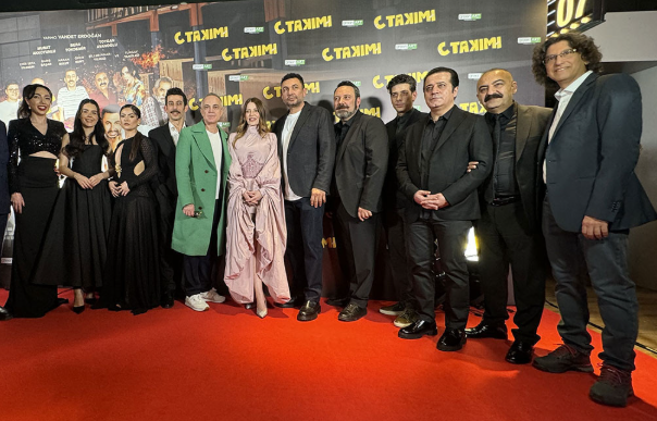 Kolpaçino filmiyle yıldızı parlamıştı, Ünlü oyuncu siyasete atıldı - Resim: 6