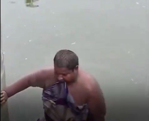 16 yaşındaki çocuk sudan çıkamıyor: Hastalığının sırrı çözülemedi - Resim: 7