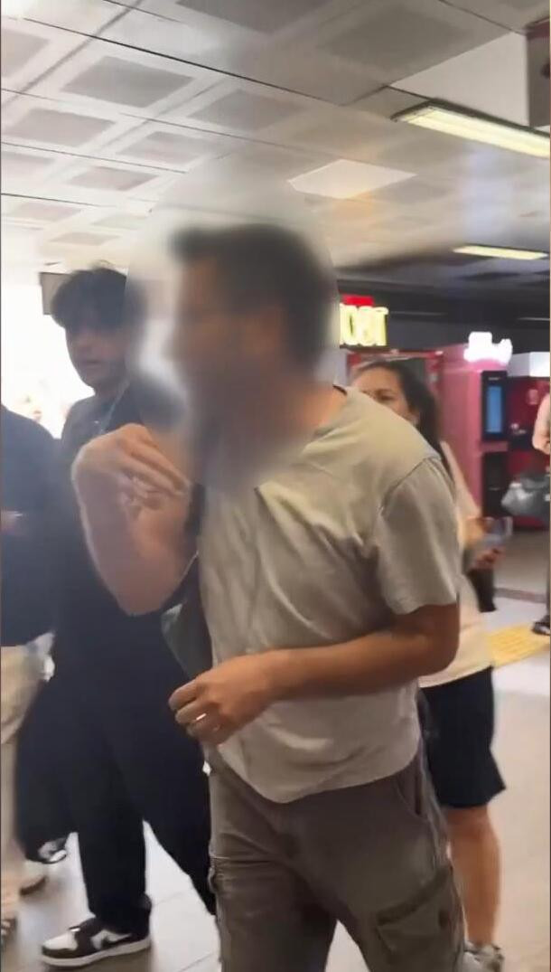 Şişli Metrobüs istasyonunda gerilim: Gizli çekim yapan şüpheli suçüstü yakalandı - Resim : 3