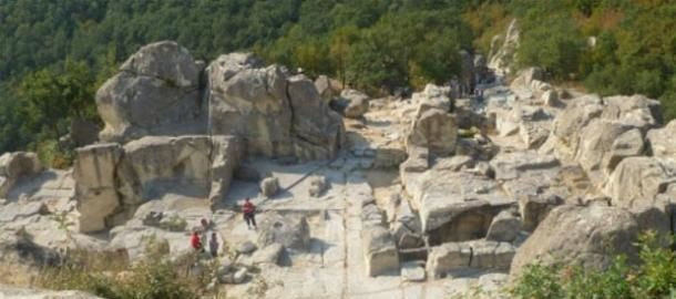 ‘Vampir Mezarları’ gün yüzüne çıkarıldı - Resim: 12