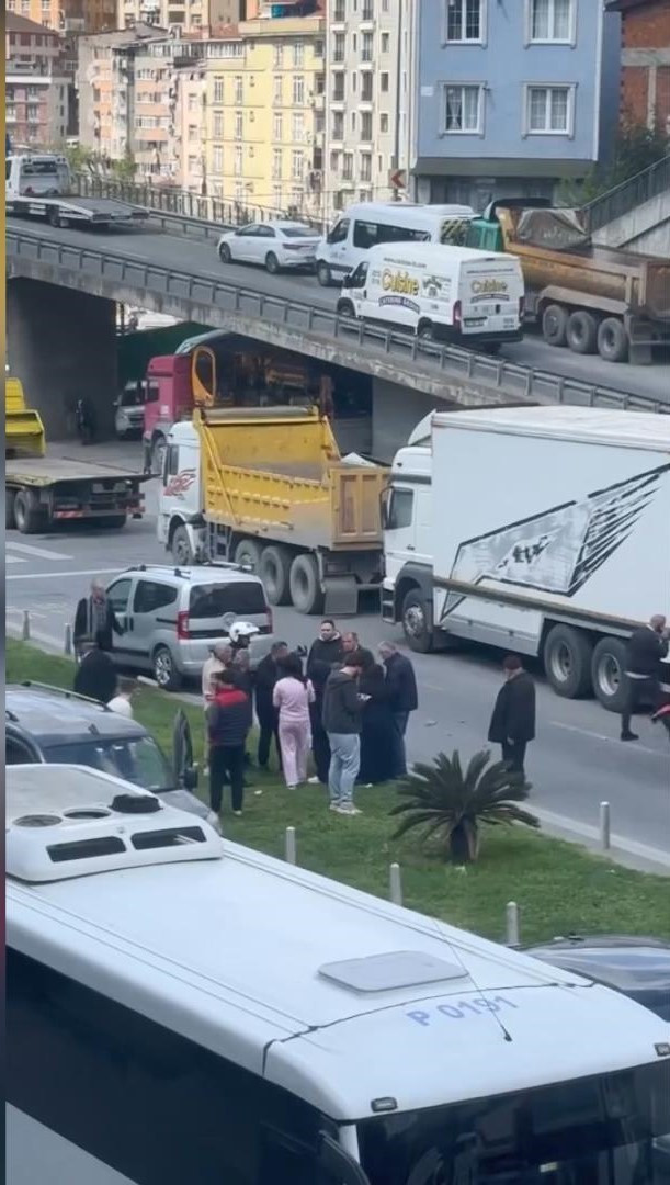 Yaralı annenin feryadı yürek dağladı: Kaza sonrası sinir krizi - Resim : 3
