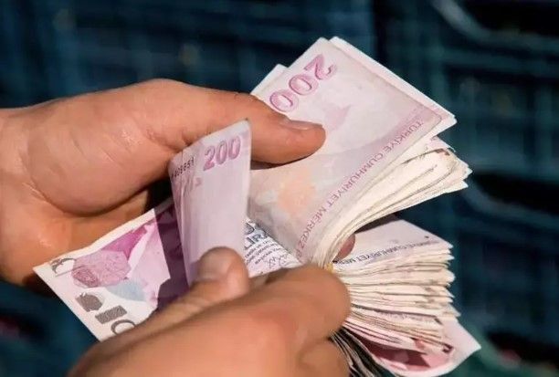 Özgür Erdursun'dan emekli olacaklara hayati uyarı: 10 yıl geç emekli olabilirsiniz - Resim: 1