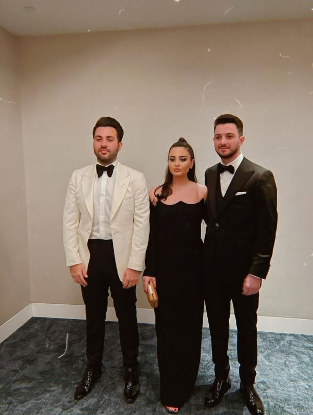 Sibel Can’ın Westminster mezunu oğlu Emir asker oldu: Melisa Ural kardeşini asker ocağında ziyaret etti - Resim: 14