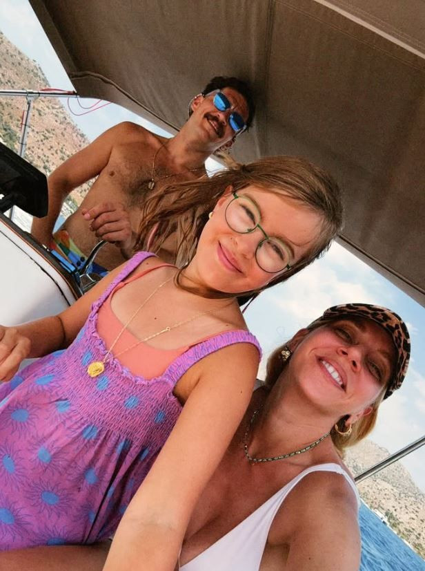 Yeraltı dizisinin Bozo’su Uraz Kaygılaroğlu kız arkadaşıyla Kadıköy’de yakalandı: Panik anları kameralara yansıdı - Resim: 6