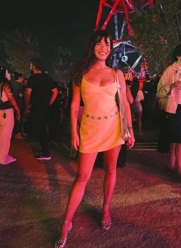 Dekor felaketi: Sahnede korku dolu anlar! Aslı Bekiroğlu'nun kafasına kapı düştü - Resim: 14