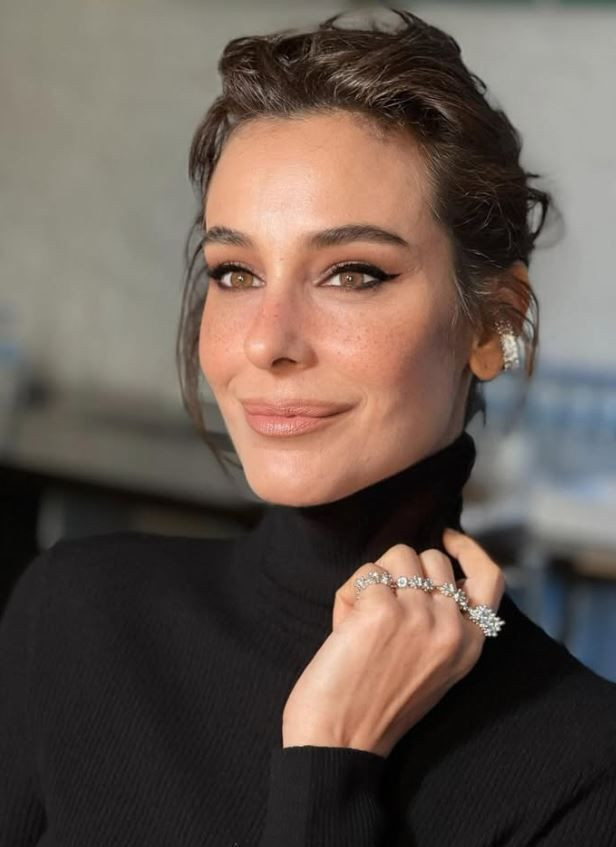 Kim der ki 52 yaşında: Arzum Onan’dan yine nefes kesen pozlar - Resim: 2