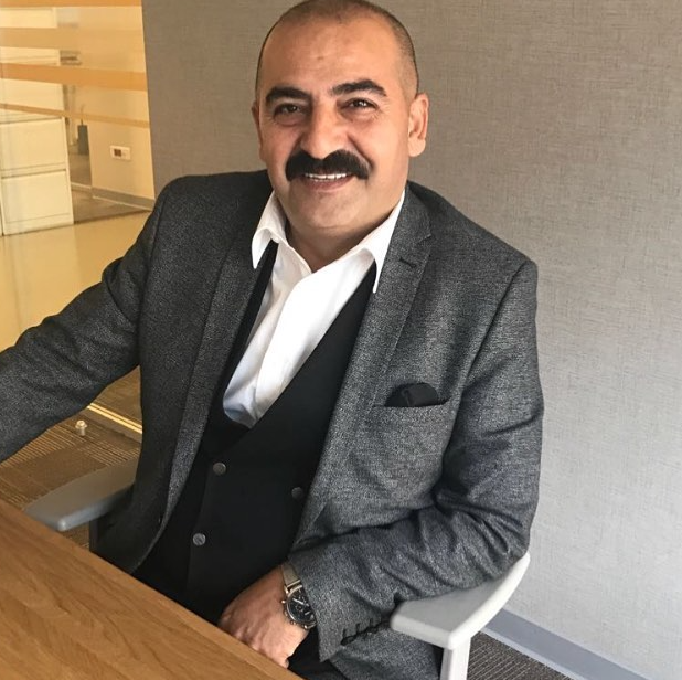 Kolpaçino filmiyle yıldızı parlamıştı, Ünlü oyuncu siyasete atıldı - Resim: 2