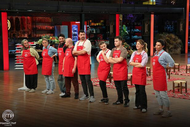 MasterChef’te gecenin kazananı belli oldu: Eleme potasına giren isimler şaşırttı - Resim: 7