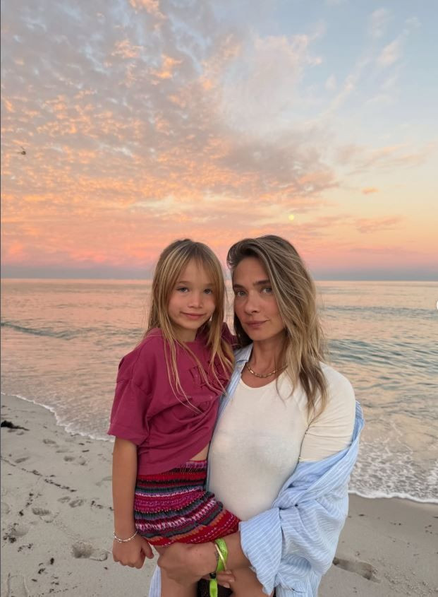 Müge Boz gizlediği büyük sırrı açıkladı: 20 yıldır bu hastalıkla savaş veriyorum - Resim: 4