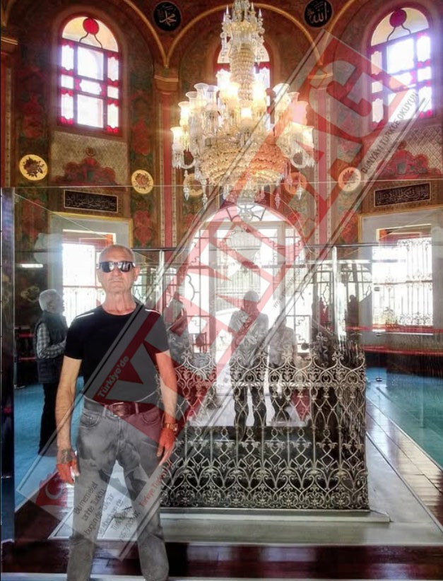 &Ouml;zg&uuml;r &Ouml;zel&rsquo;e saldıran Tengioğlu&rsquo;ndan bir yıl sonra dikkat &ccedil;eken fotoğraf - Resim : 2