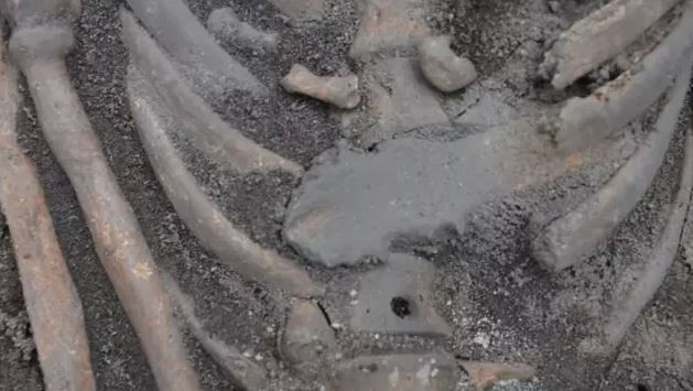 ‘Vampir Mezarları’ gün yüzüne çıkarıldı - Resim: 14