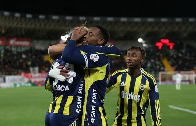 Fenerbahçe'de seçim ateşi: Teknik direktör adayları kim? - Resim: 3