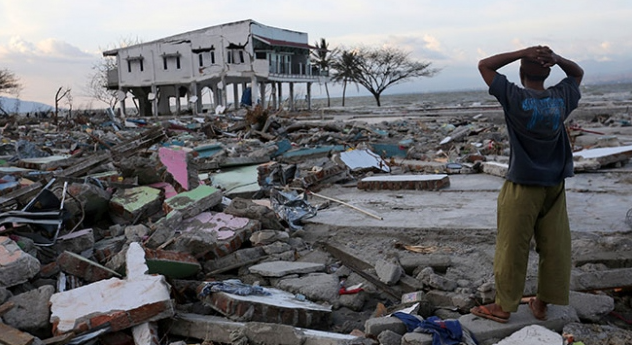 Endonezya'da büyük deprem: 7,4 şiddetinde sallandı, tsunami alarmı verildi - Resim: 1