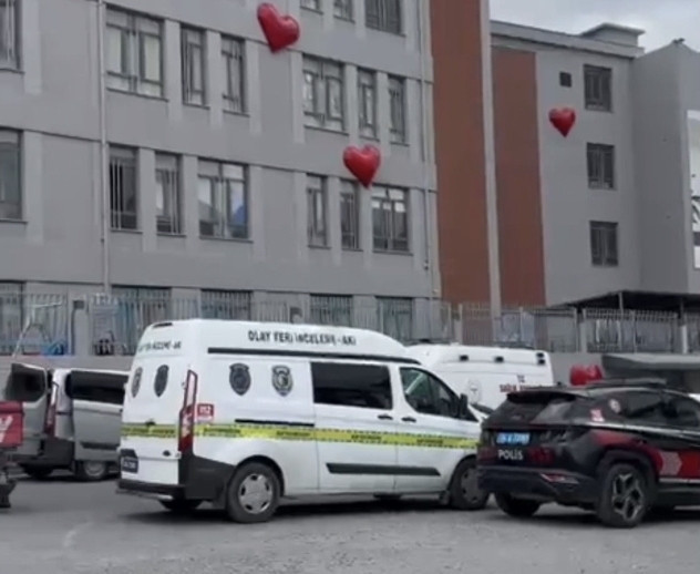 Beylikdüzü'nde kanlı cinayet: Otomobilinde başından vuruldu - Resim : 2