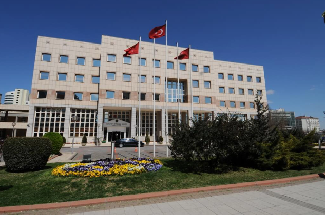 Gaziantep Büyükşehir Belediyesi borç batağında; Kaynaklar Suriye'ye ve bankalara akıyor - Resim: 1