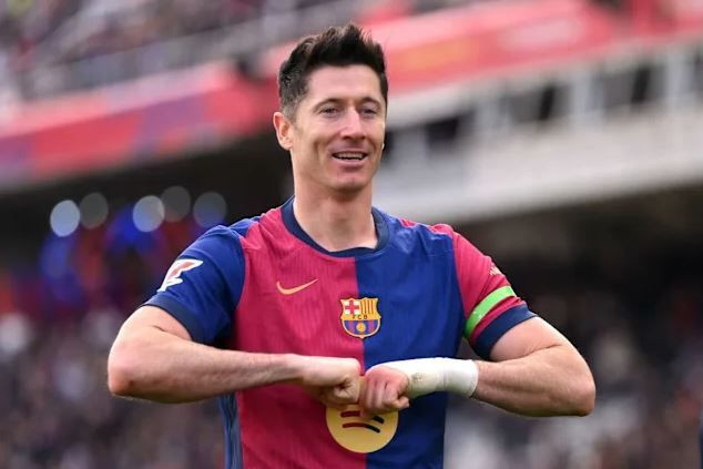 Lewandowski için İstanbul yarışı: Barcelona'dan ayrılıyor: Beşiktaş mı Fenerbahçe mi kazanacak? - Resim: 1