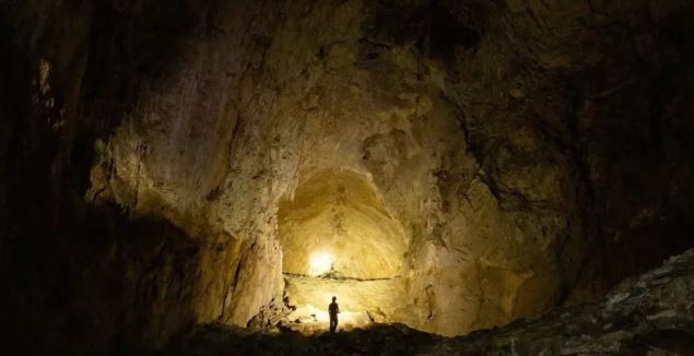 Zifiri karanlıkta fotosentez: Mağaralardan uzaya uzanan keşif - Resim : 1